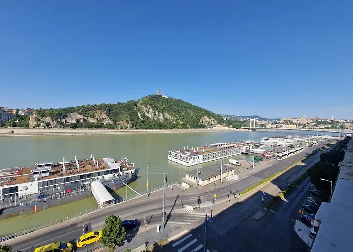 Danube Wonder View Apartment
